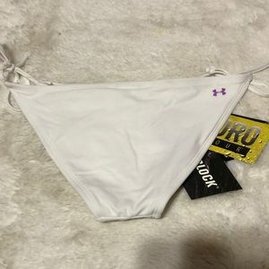 NWT under armour women’s size small bikini bottom
